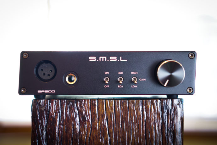 SMSL SP200 THX AAA 888 headphone amplifier